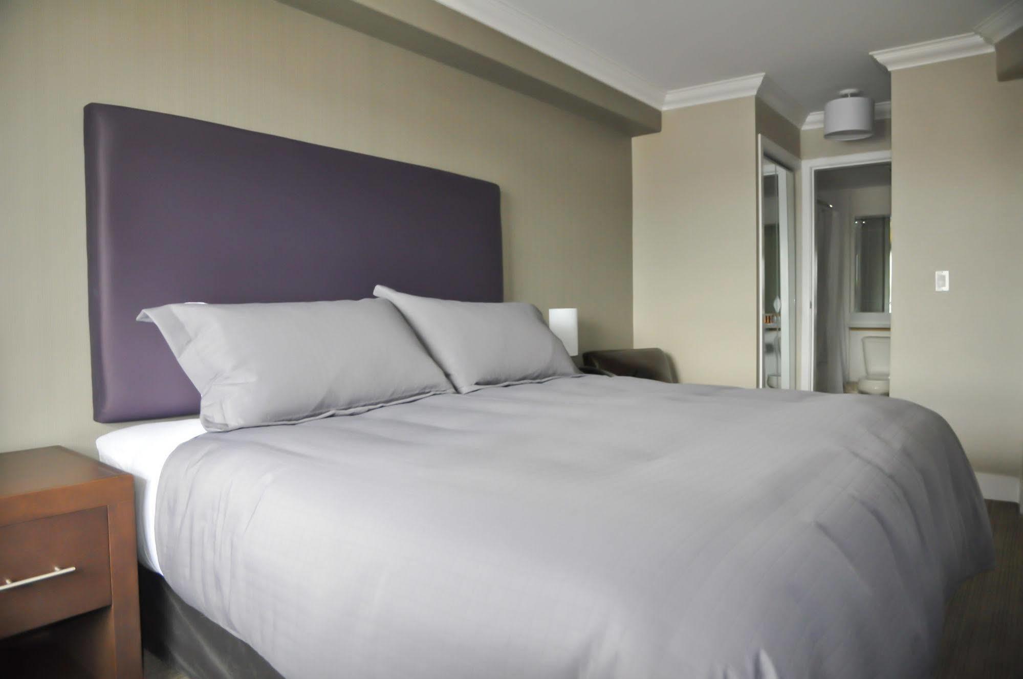 Sandman Hotel And Suites Abbotsford Bagian luar foto