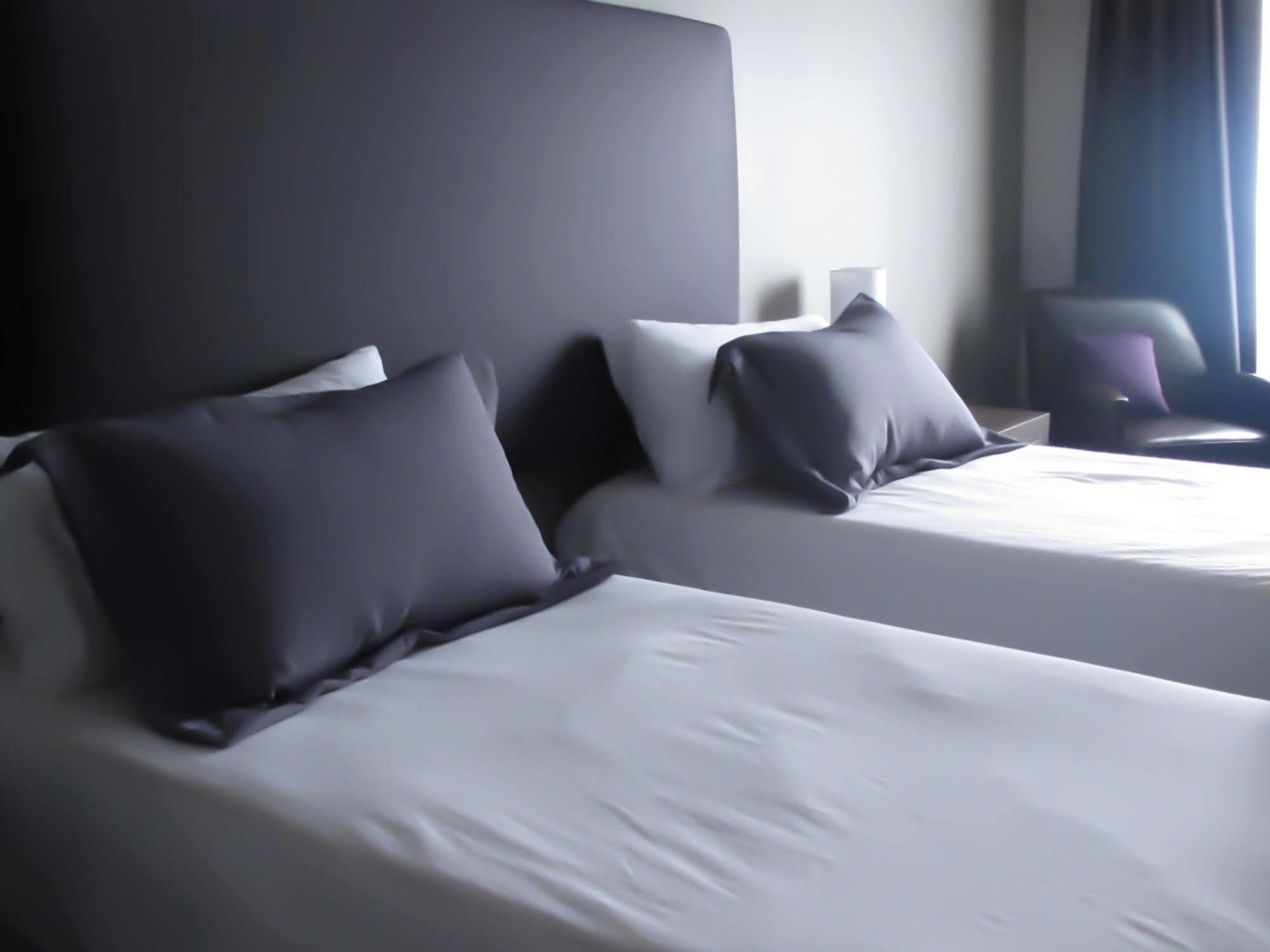 Sandman Hotel And Suites Abbotsford Bagian luar foto